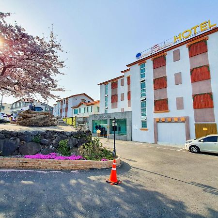 Jeju Ocean Family Hotel Exterior photo