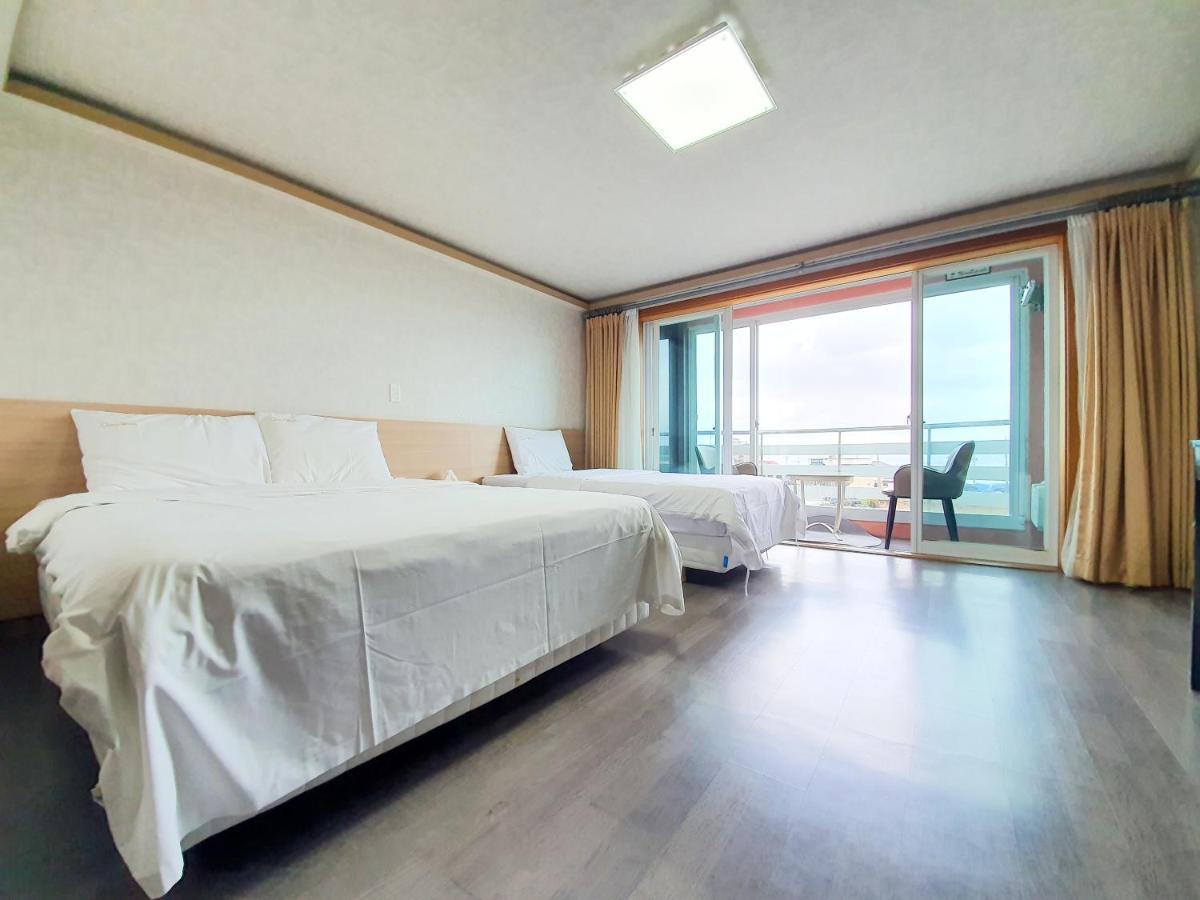 Jeju Ocean Family Hotel Exterior photo