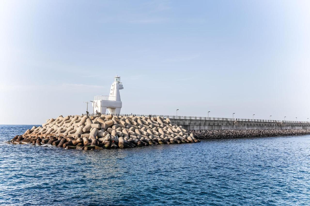 Jeju Ocean Family Hotel Exterior photo